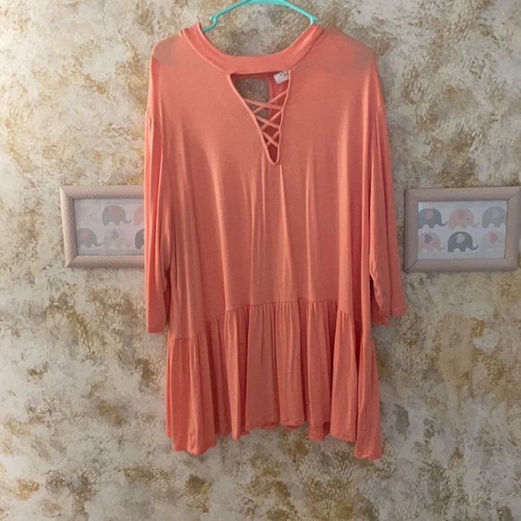 Pink top - Picture 3 of 5